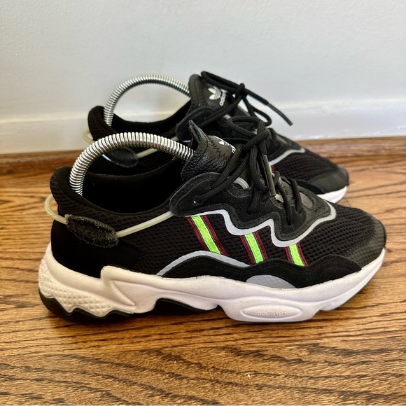 Men's Adidas Ozweego Sneakers Size 6.5 - Picture 2 of 6